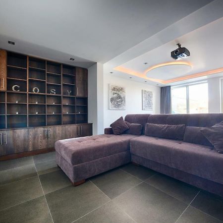 Anthony'S Maisonette Villa Qala Luaran gambar