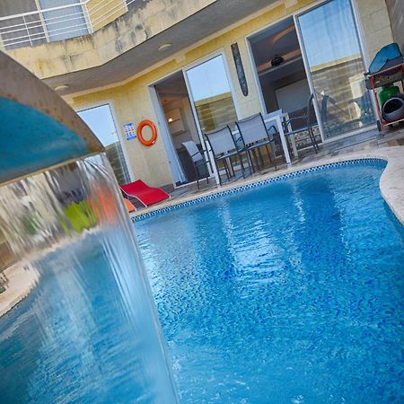 Anthony'S Maisonette Villa Qala Luaran gambar